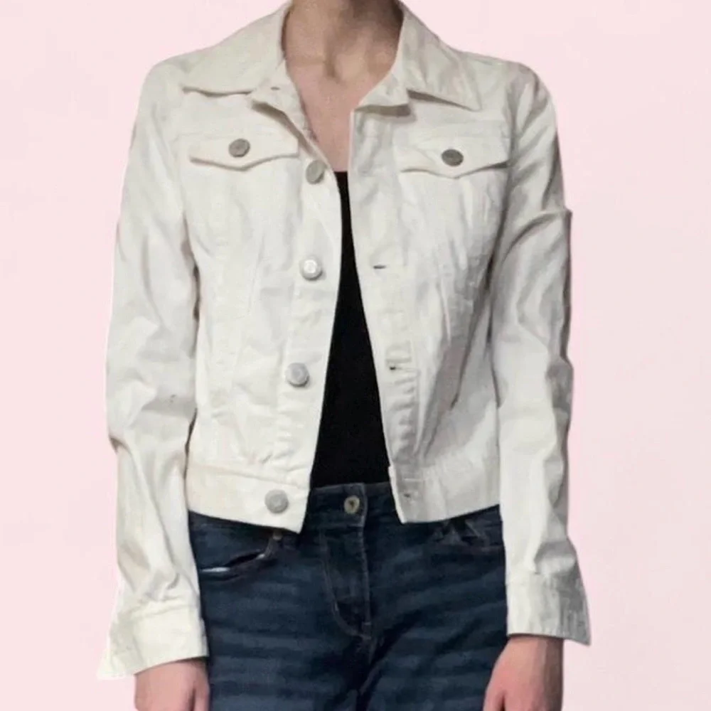 Women's Cream Jacket - Picture 6 of 8